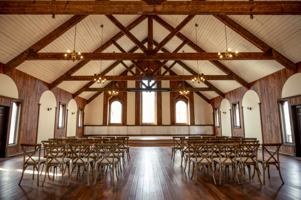 Beautiful affordable wedding venue in Minnesota at The Woods Retreat in Orono
