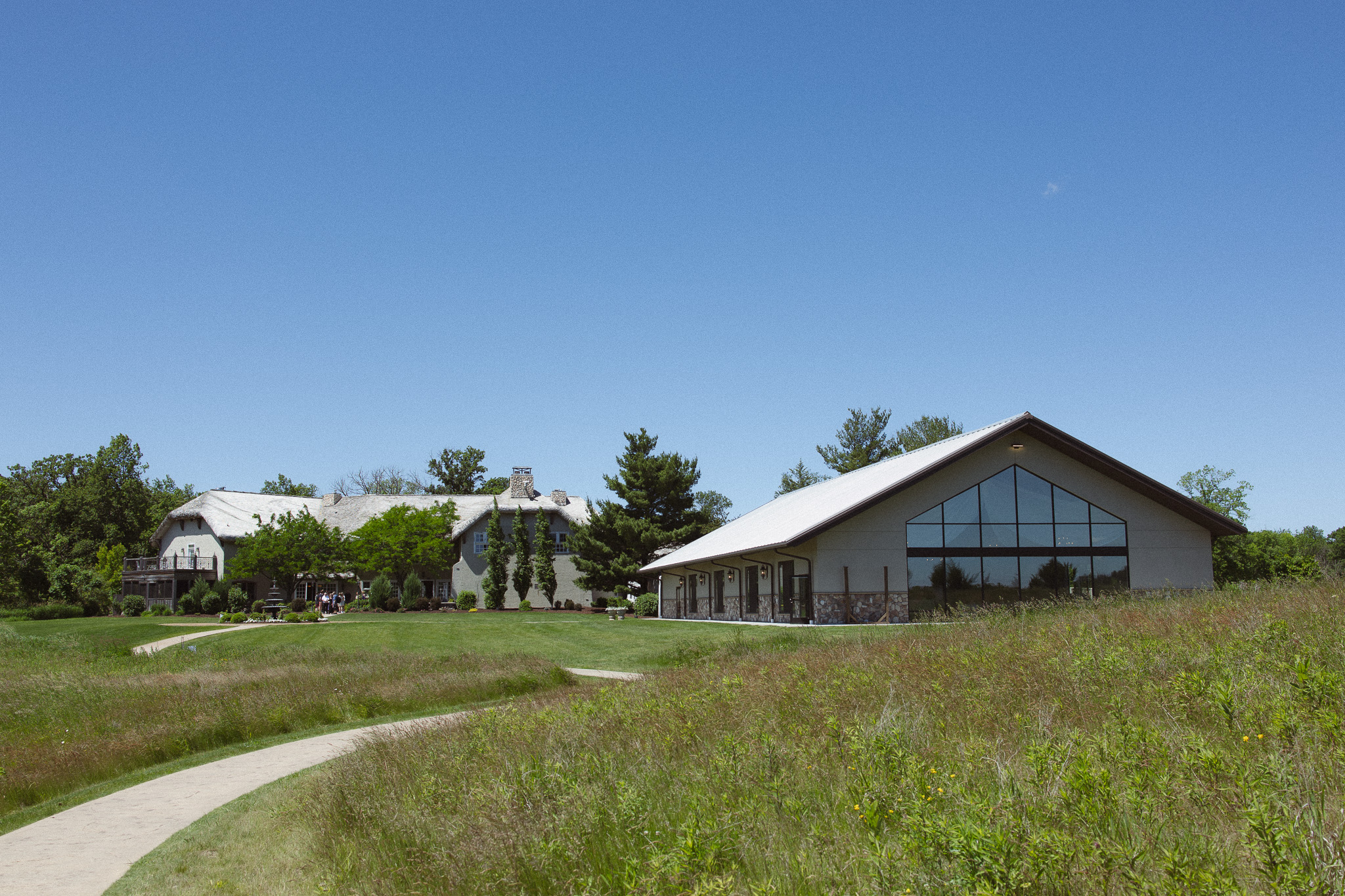 Beautiful wedding venue in the West Metro of Minnesota called The Edward Anne Estate